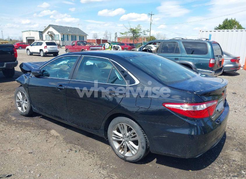 Photo 3 of 2017 Toyota Camry SE (VIN 4T1BF1FK2HU339493)