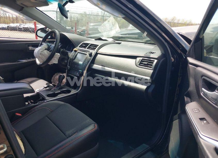 Photo 5 of 2017 Toyota Camry SE (VIN 4T1BF1FK2HU339493)