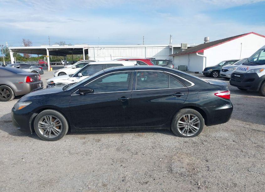 Photo 14 of 2017 Toyota Camry SE (VIN 4T1BF1FK2HU342796)