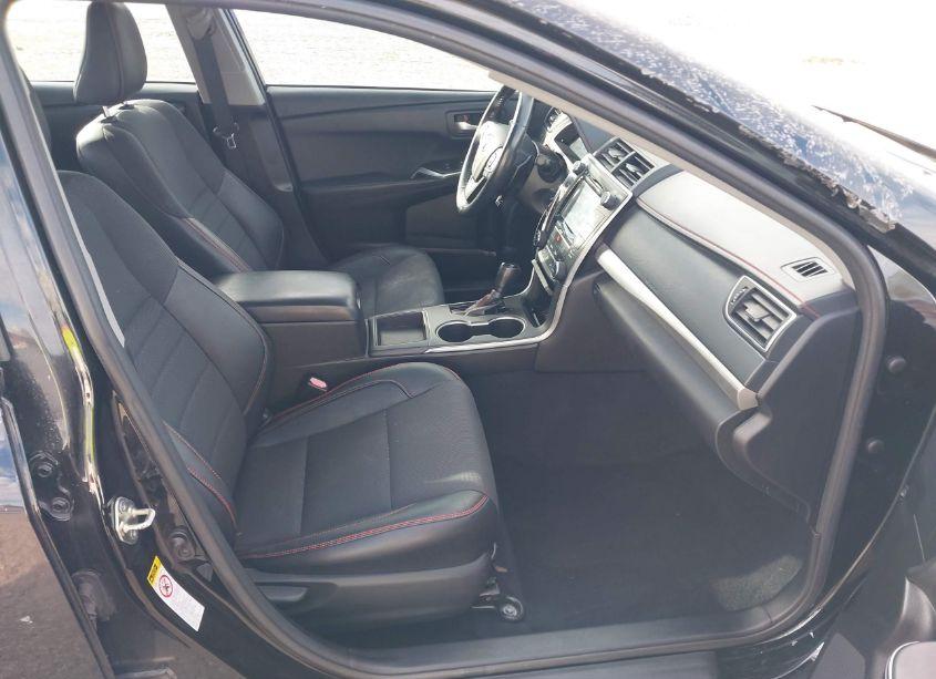 Photo 5 of 2017 Toyota Camry SE (VIN 4T1BF1FK2HU342796)