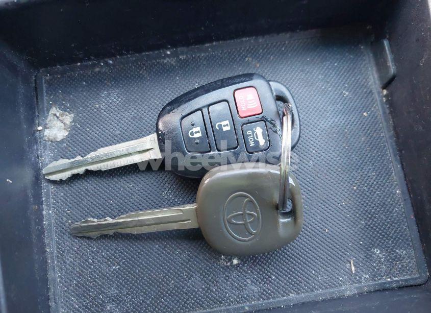 Photo 11 of 2017 Toyota Camry SE (VIN 4T1BF1FK2HU361722)