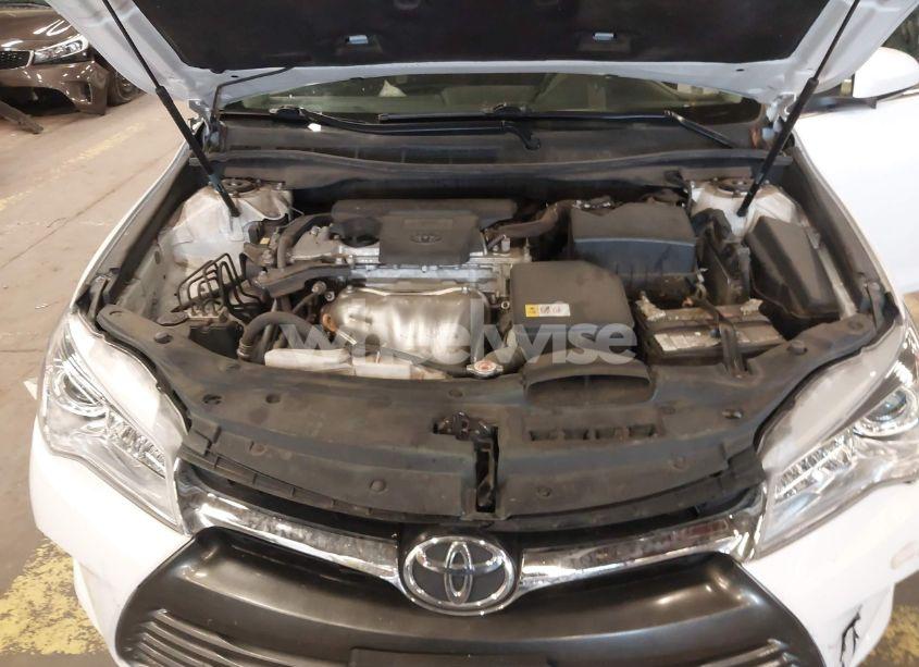 Photo 10 of 2017 Toyota Camry LE (VIN 4T1BF1FK2HU364782)