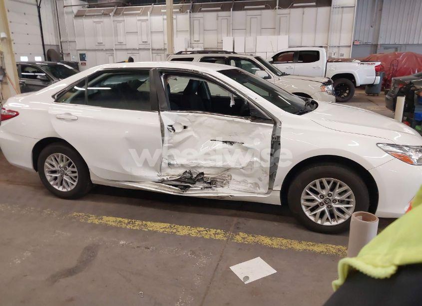 Photo 14 of 2017 Toyota Camry LE (VIN 4T1BF1FK2HU364782)