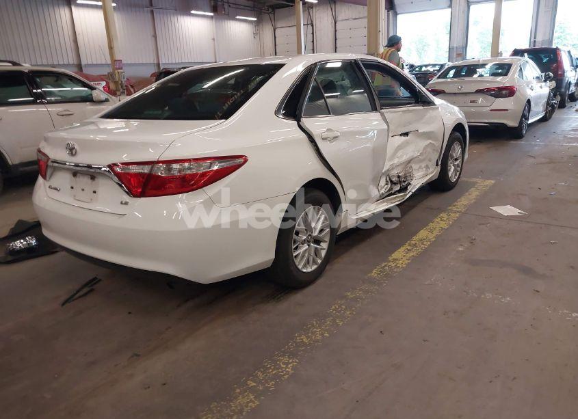 Photo 4 of 2017 Toyota Camry LE (VIN 4T1BF1FK2HU364782)