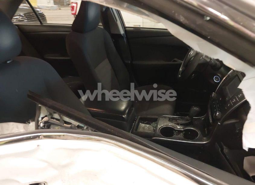 Photo 5 of 2017 Toyota Camry LE (VIN 4T1BF1FK2HU364782)