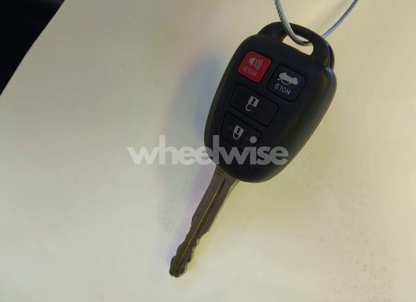 Photo 11 of 2017 Toyota Camry SE (VIN 4T1BF1FK2HU365060)