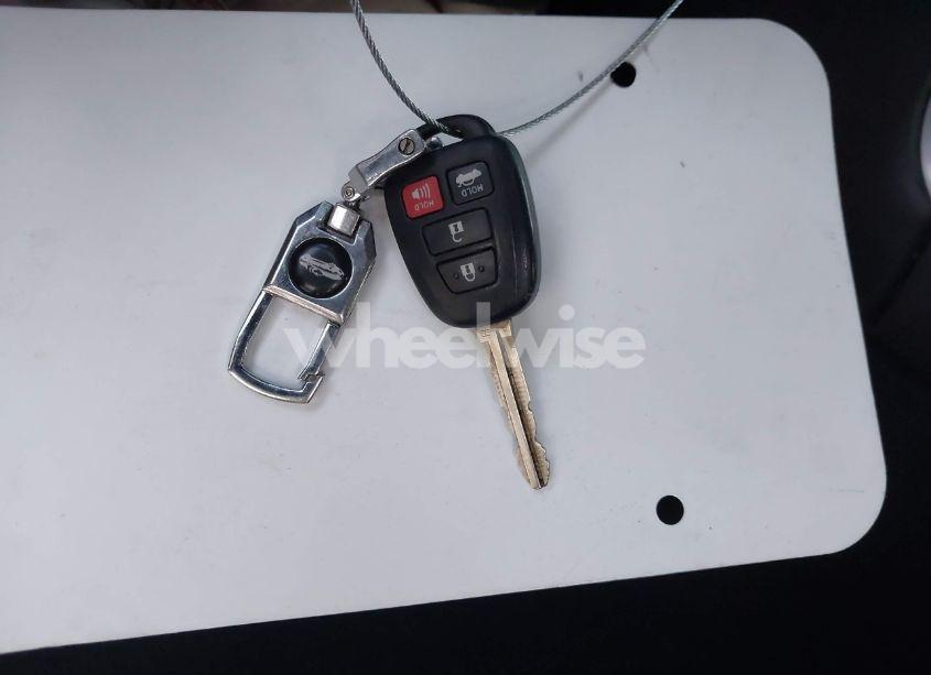 Photo 11 of 2017 Toyota Camry SE (VIN 4T1BF1FK2HU376446)