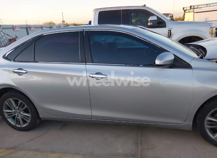 Photo 13 of 2017 Toyota Camry SE (VIN 4T1BF1FK2HU376446)