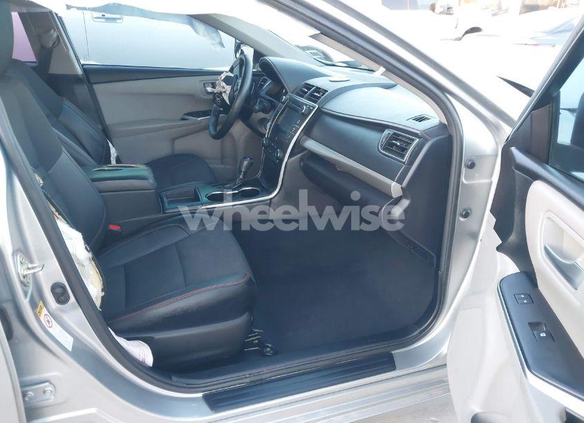 Photo 5 of 2017 Toyota Camry SE (VIN 4T1BF1FK2HU376446)