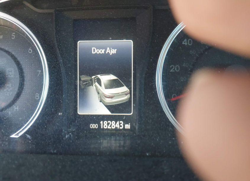 Photo 16 of 2017 Toyota Camry SE (VIN 4T1BF1FK2HU411678)