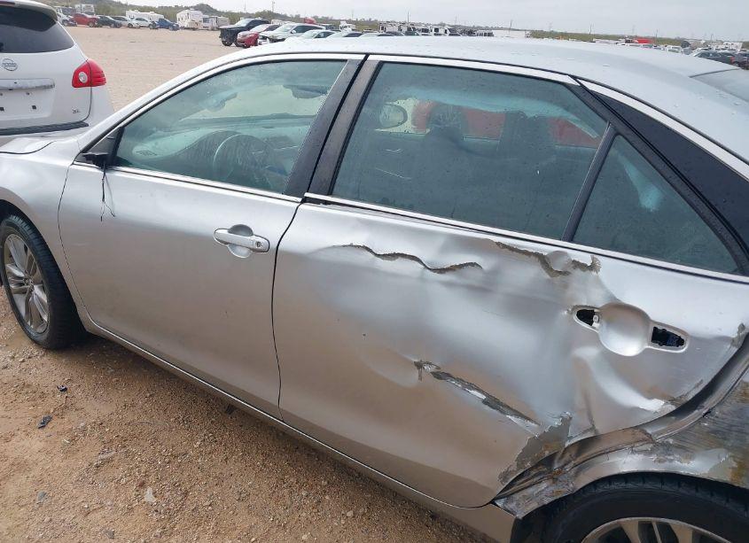 Photo 20 of 2017 Toyota Camry SE (VIN 4T1BF1FK2HU411678)