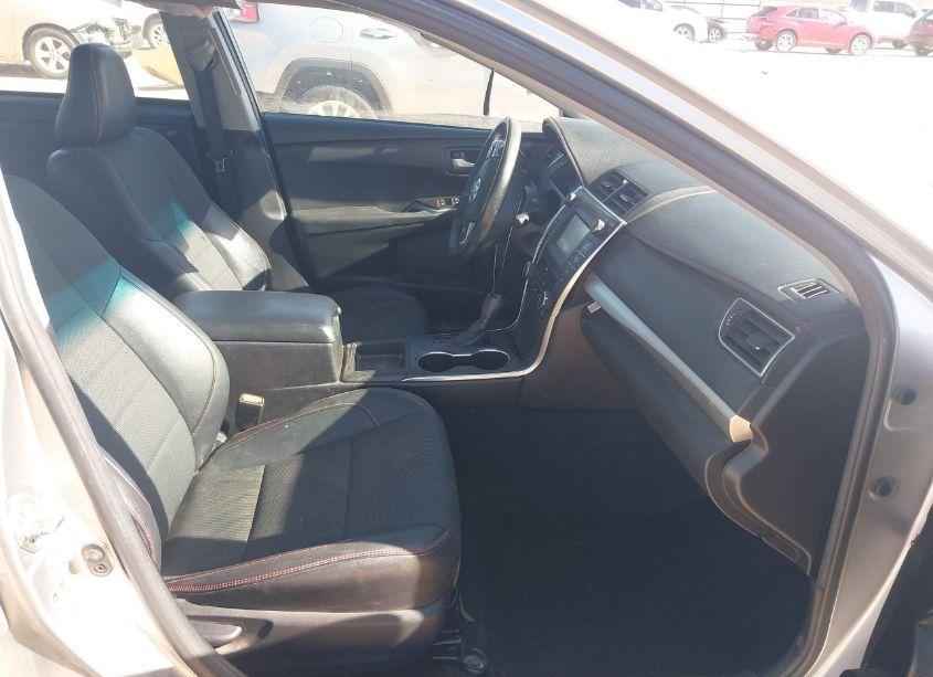 Photo 5 of 2017 Toyota Camry SE (VIN 4T1BF1FK2HU411678)