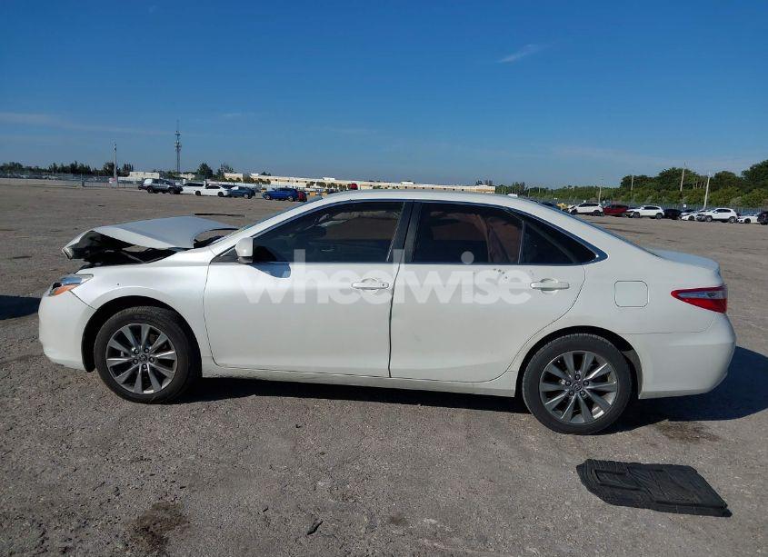 Photo 14 of 2017 Toyota Camry XLE (VIN 4T1BF1FK2HU418422)