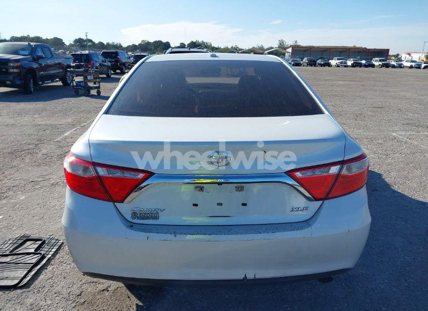 Photo 16 of 2017 Toyota Camry XLE (VIN 4T1BF1FK2HU418422)
