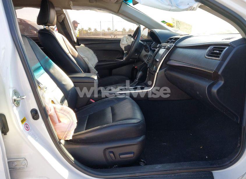 Photo 5 of 2017 Toyota Camry XLE (VIN 4T1BF1FK2HU418422)