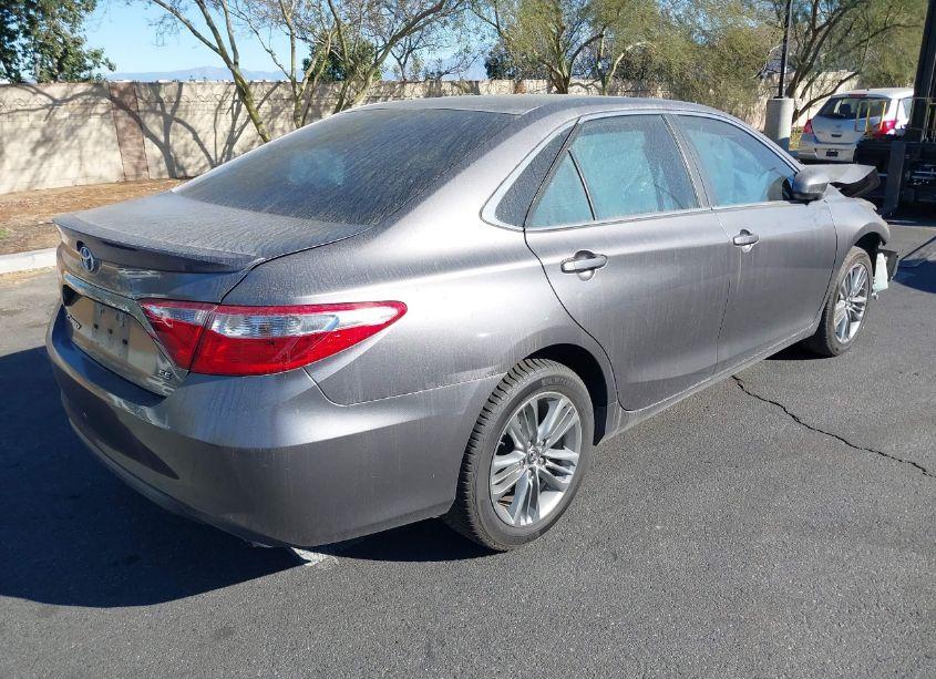 Photo 4 of 2017 Toyota Camry SE (VIN 4T1BF1FK2HU633928)