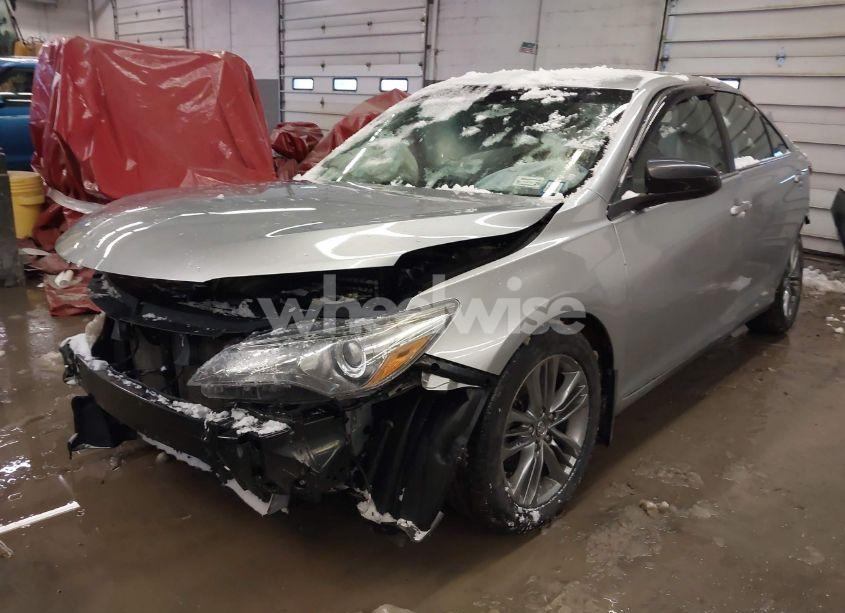 Photo 2 of 2017 Toyota Camry SE (VIN 4T1BF1FK2HU636991)