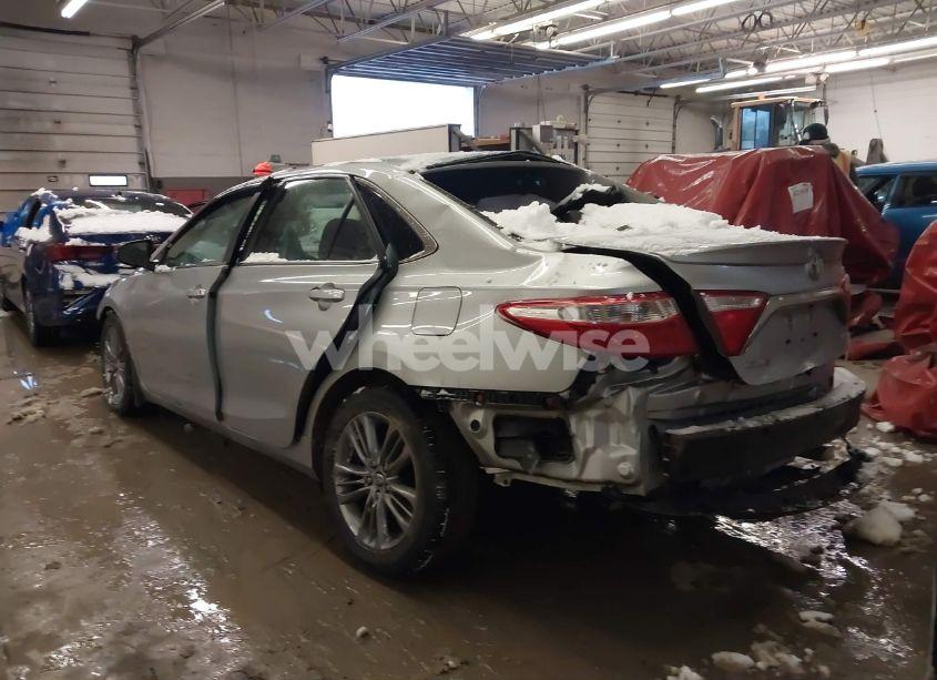 Photo 3 of 2017 Toyota Camry SE (VIN 4T1BF1FK2HU636991)