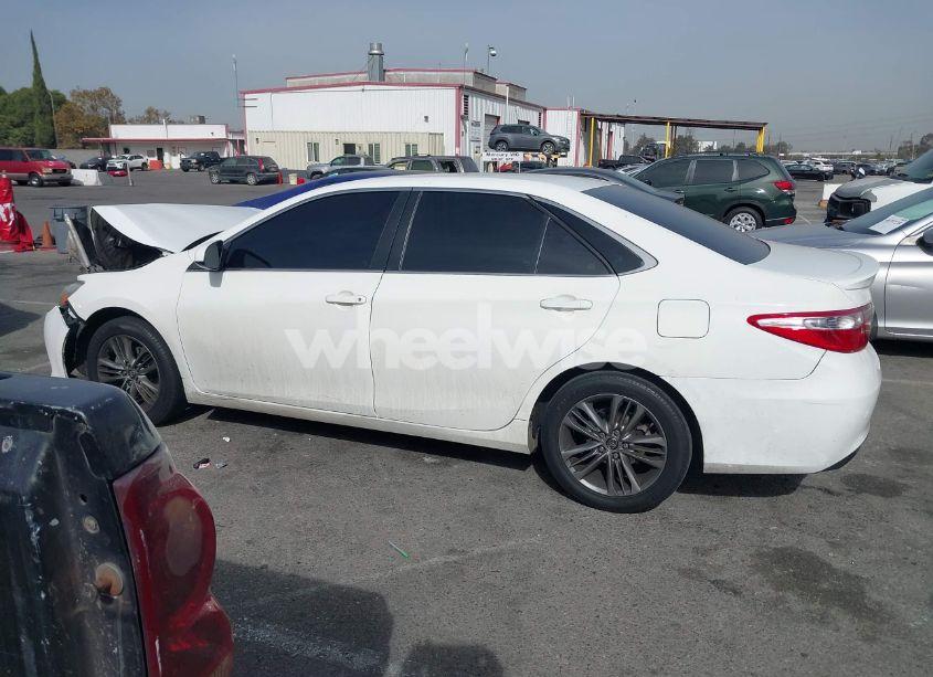 Photo 13 of 2017 Toyota Camry SE (VIN 4T1BF1FK2HU639664)