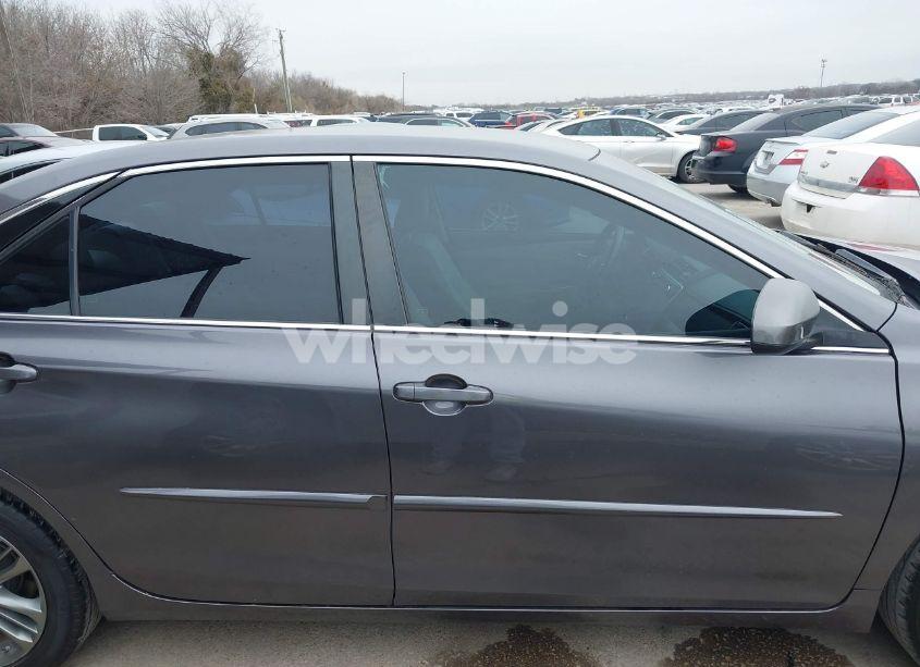 Photo 13 of 2017 Toyota Camry SE (VIN 4T1BF1FK2HU658702)