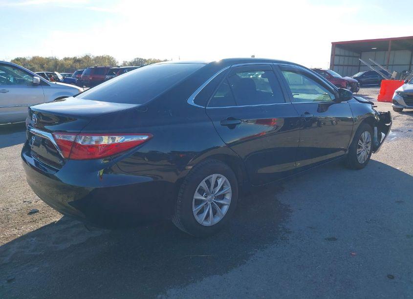 Photo 4 of 2017 Toyota Camry LE (VIN 4T1BF1FK2HU670073)