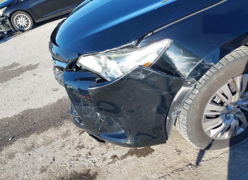 Photo 6 of 2017 Toyota Camry LE (VIN 4T1BF1FK2HU670073)