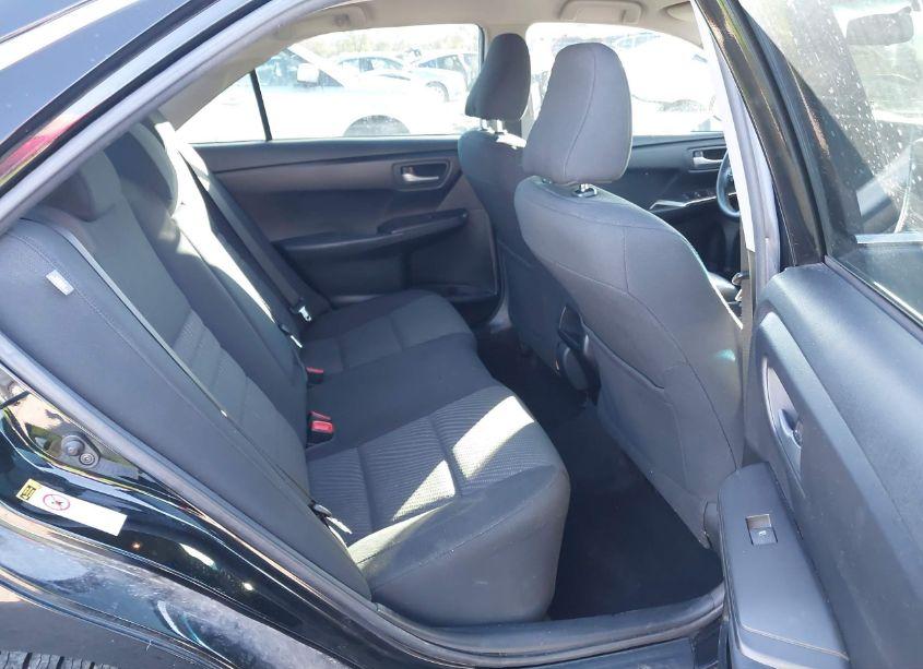 Photo 8 of 2017 Toyota Camry LE (VIN 4T1BF1FK2HU670073)