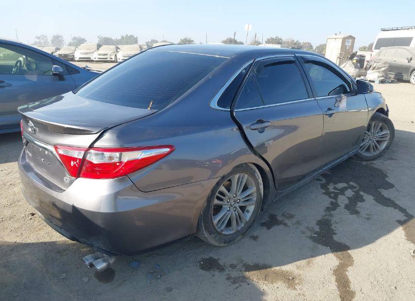 Photo 4 of 2017 Toyota Camry SE (VIN 4T1BF1FK2HU679291)