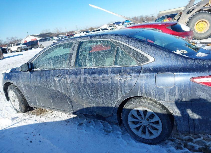 Photo 15 of 2017 Toyota Camry LE (VIN 4T1BF1FK2HU686094)