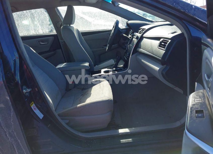 Photo 5 of 2017 Toyota Camry LE (VIN 4T1BF1FK2HU686094)