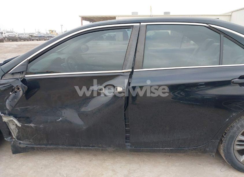 Photo 15 of 2017 Toyota Camry SE (VIN 4T1BF1FK2HU704934)