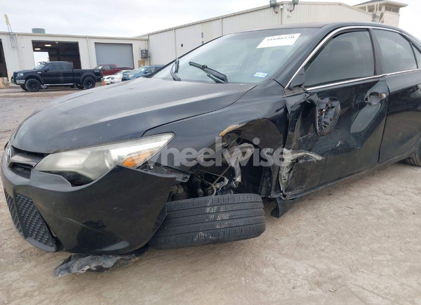 Photo 6 of 2017 Toyota Camry SE (VIN 4T1BF1FK2HU704934)