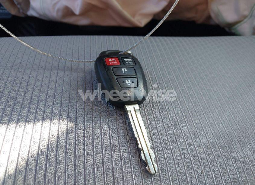 Photo 11 of 2017 Toyota Camry SE (VIN 4T1BF1FK2HU709115)