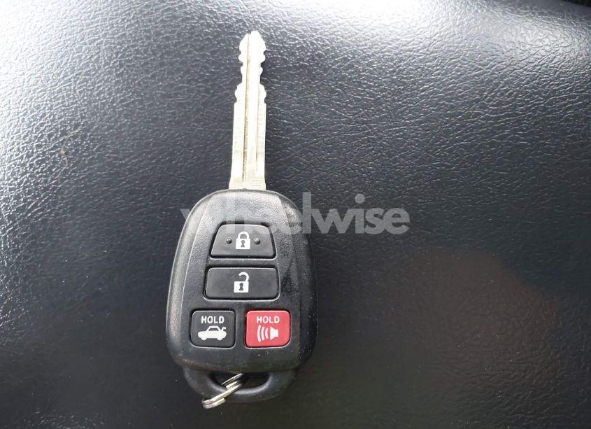 Photo 11 of 2017 Toyota Camry LE (VIN 4T1BF1FK2HU716534)