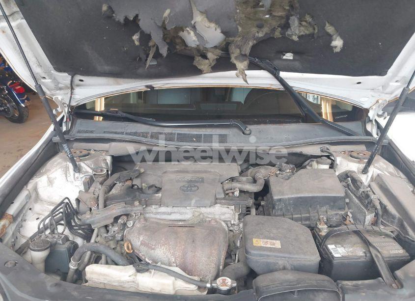 Photo 10 of 2017 Toyota Camry LE (VIN 4T1BF1FK2HU718946)