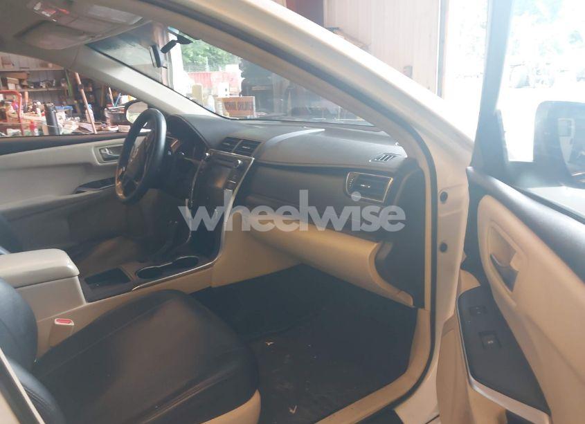 Photo 5 of 2017 Toyota Camry LE (VIN 4T1BF1FK2HU718946)