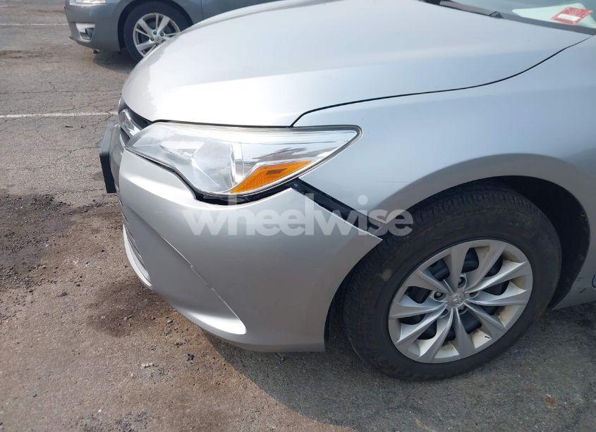 Photo 17 of 2017 Toyota Camry LE (VIN 4T1BF1FK2HU722026)