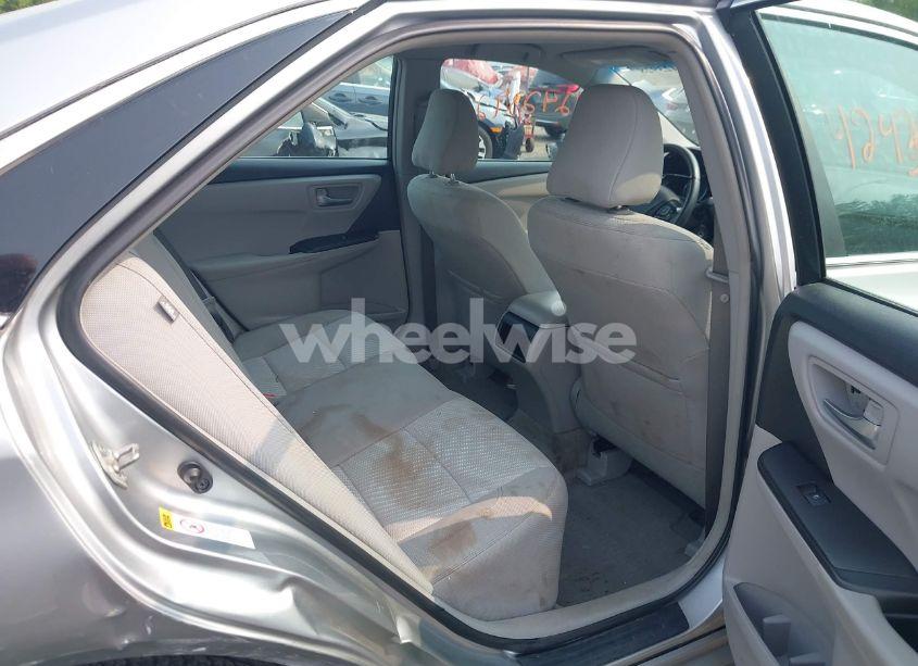 Photo 8 of 2017 Toyota Camry LE (VIN 4T1BF1FK2HU722026)