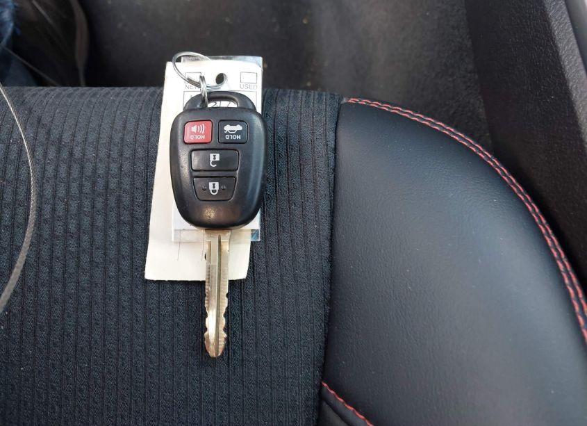 Photo 11 of 2017 Toyota Camry SE (VIN 4T1BF1FK2HU728909)