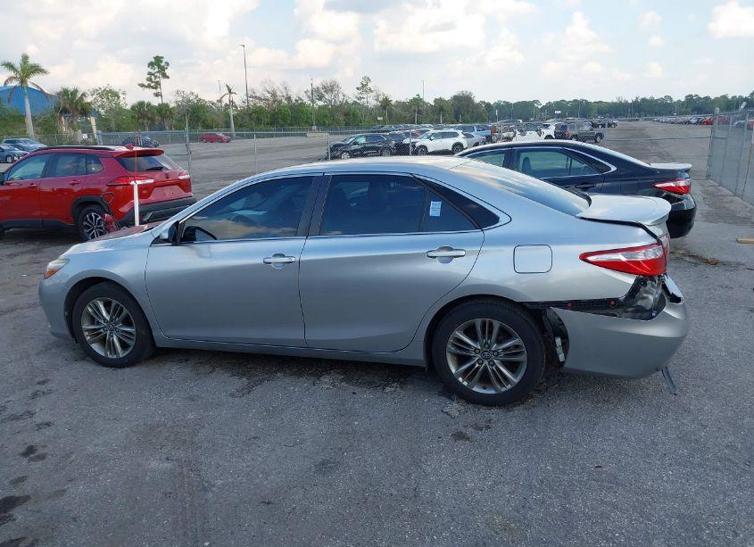 Photo 15 of 2017 Toyota Camry SE (VIN 4T1BF1FK2HU728909)