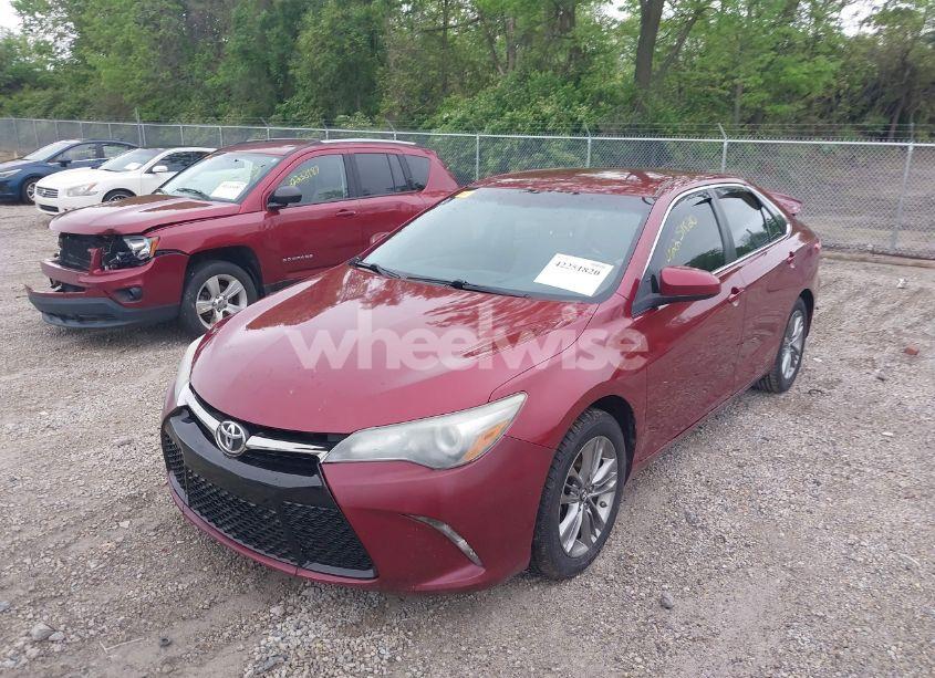 Photo 2 of 2017 Toyota Camry SE (VIN 4T1BF1FK2HU730739)