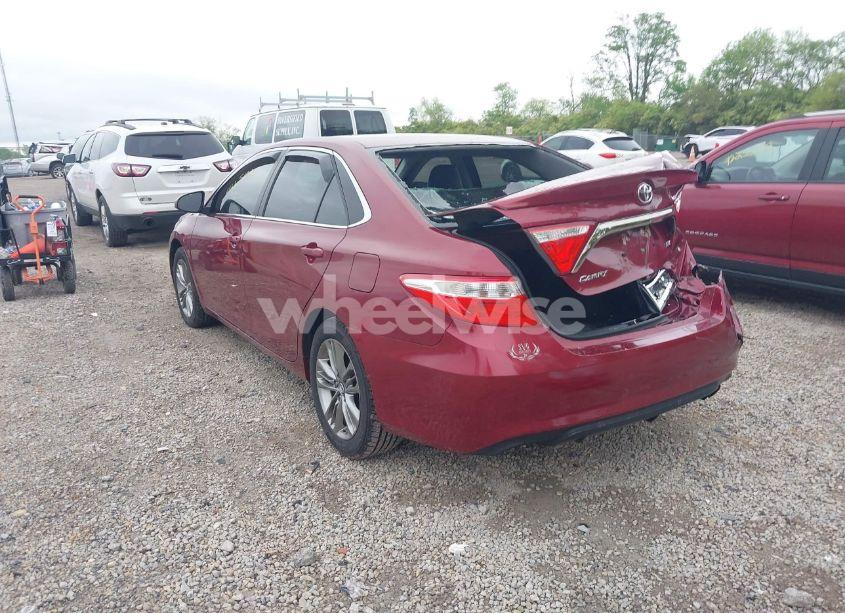 Photo 3 of 2017 Toyota Camry SE (VIN 4T1BF1FK2HU730739)