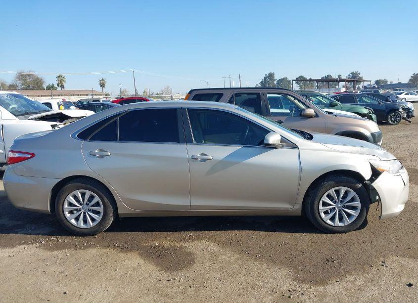 Photo 12 of 2017 Toyota Camry LE (VIN 4T1BF1FK2HU751431)