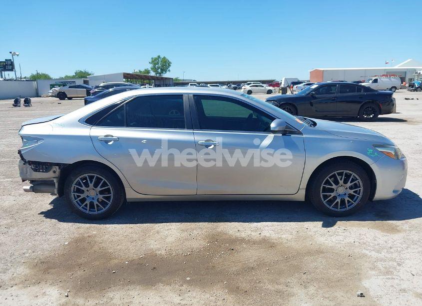 Photo 14 of 2017 Toyota Camry SE (VIN 4T1BF1FK2HU757746)