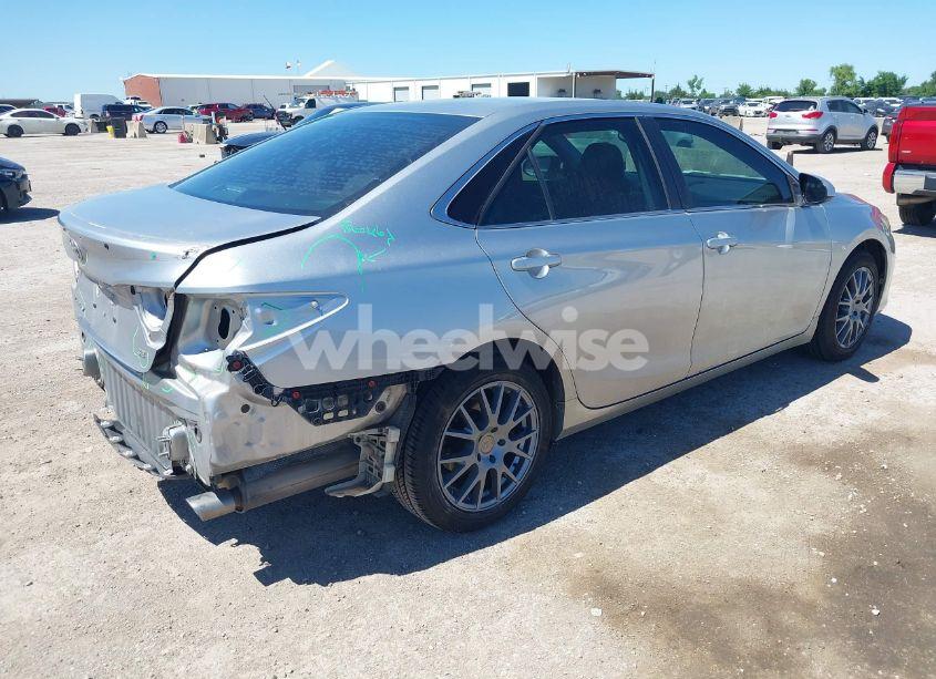 Photo 4 of 2017 Toyota Camry SE (VIN 4T1BF1FK2HU757746)