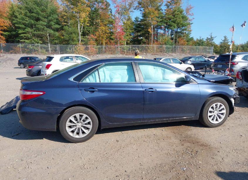 Photo 14 of 2017 Toyota Camry LE (VIN 4T1BF1FK2HU777379)