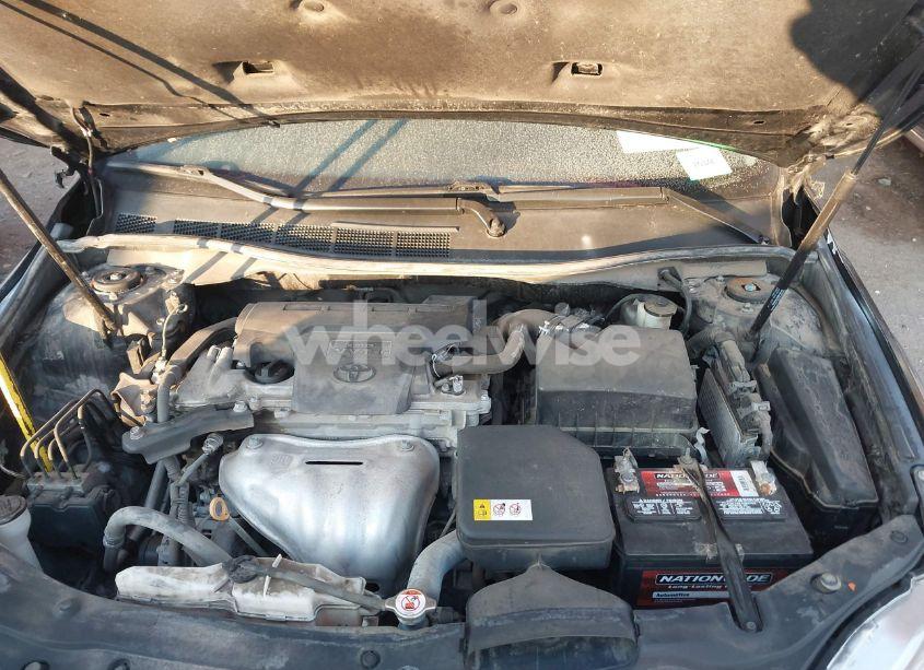 Photo 10 of 2017 Toyota Camry LE (VIN 4T1BF1FK2HU812339)