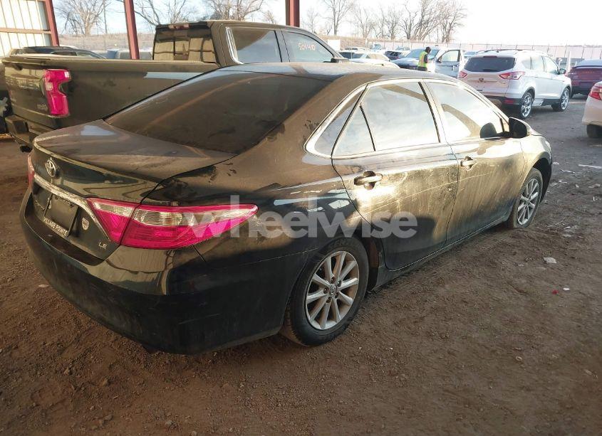 Photo 4 of 2017 Toyota Camry LE (VIN 4T1BF1FK2HU812339)