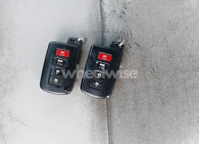 Photo 11 of 2017 Toyota Camry XLE (VIN 4T1BF1FK2HU814057)