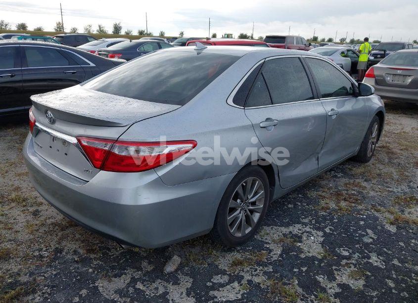 Photo 4 of 2017 Toyota Camry XLE (VIN 4T1BF1FK2HU814057)